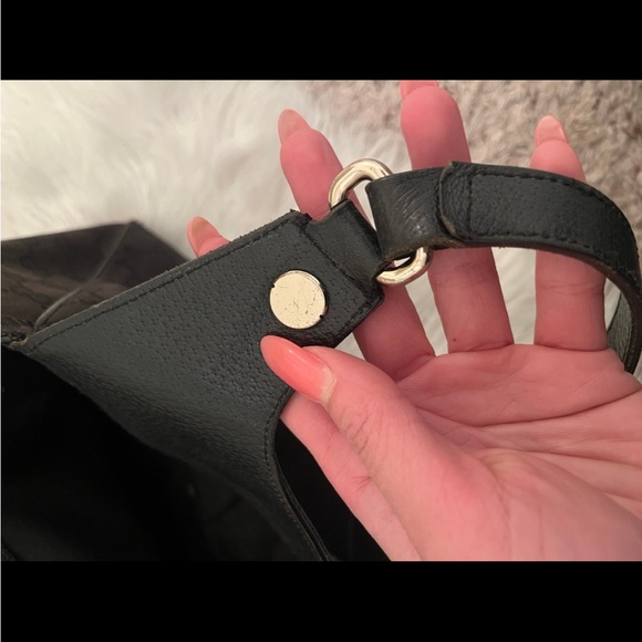 GUCCI GG Canvas Medium Charmy Hobo - Picture 8 of 12